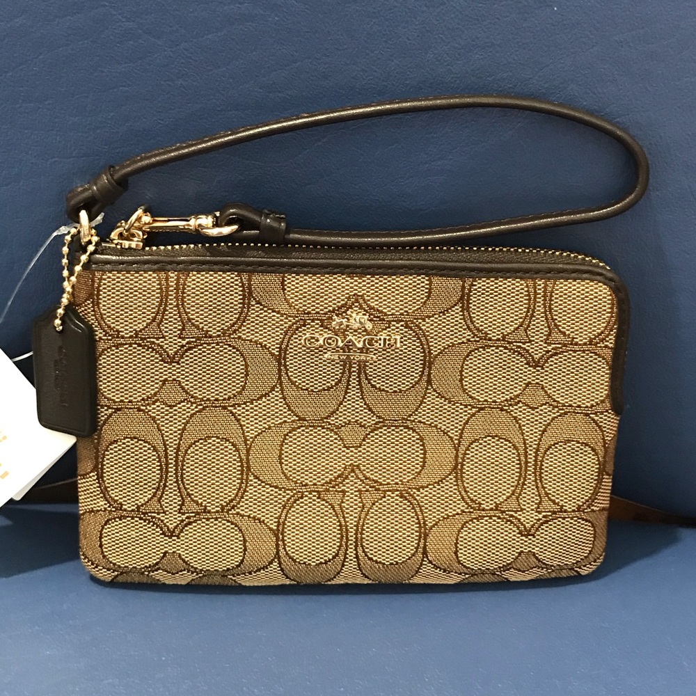 NWT Coach signature Jaq corner zip wristlet